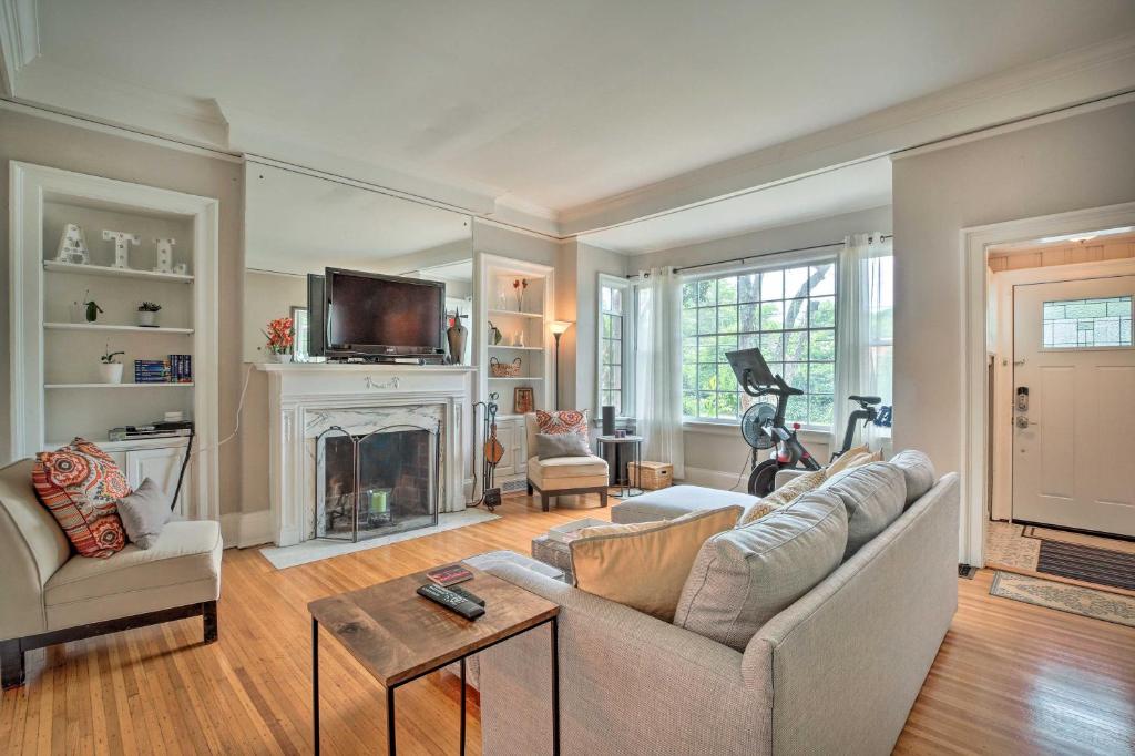 Charming Atlanta Apt - Walk to Piedmont Park!