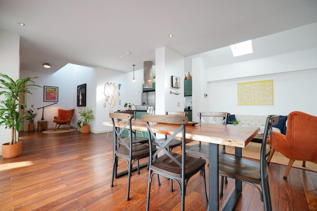 Lovely 1BR with Balcony in Casco Viejo
