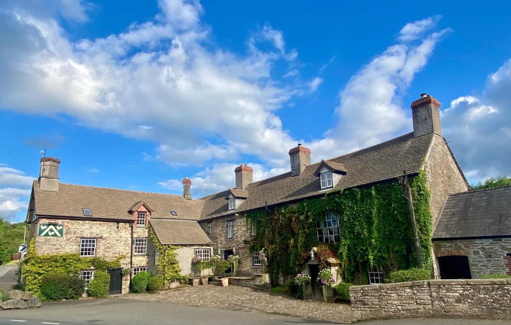 The Three Cocks B&B (Brecon)
