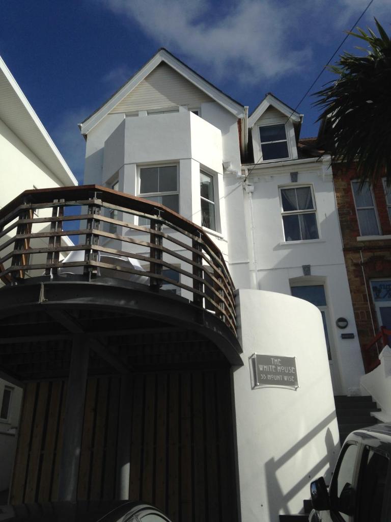 The White House Hotel (Newquay)