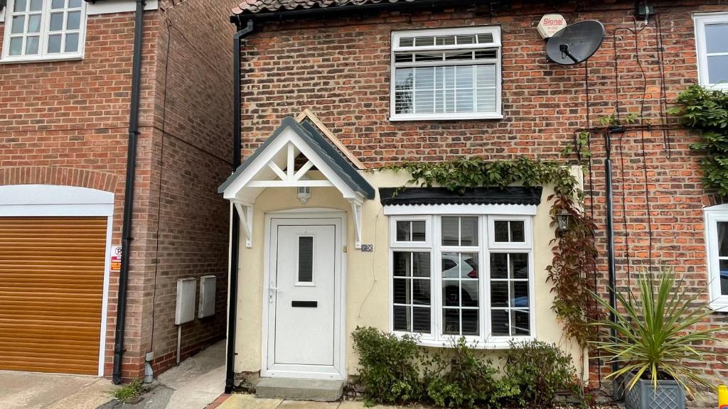Cozy Cottage - Central Bawtry - 2 Bedroom - High End Furnishings (Bawtry)
