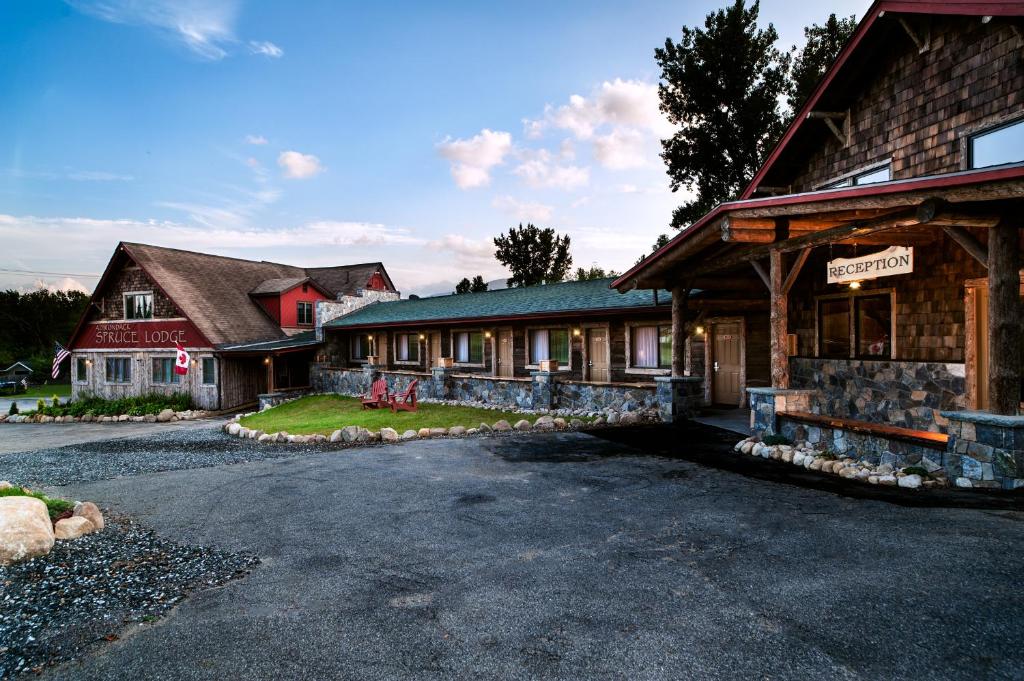 Adirondack Spruce Lodge (Wilmington)