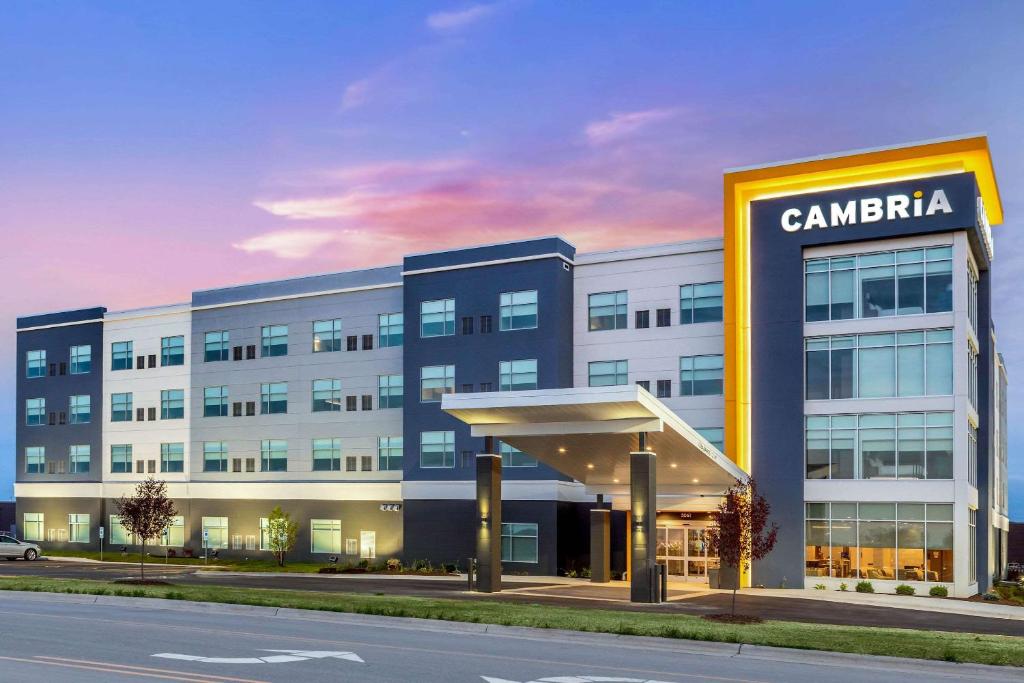 Cambria Hotel Davenport Quad Cities (Bettendorf)