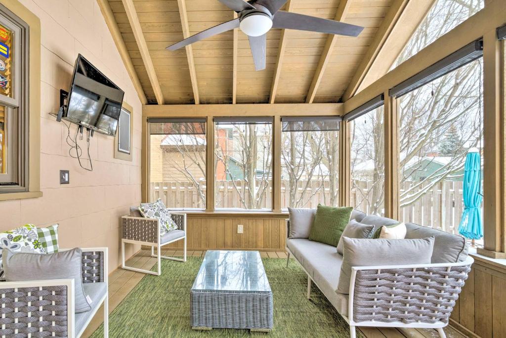 Victorian Retreat - Walk to OSU and Short North!