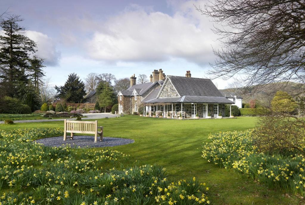 Tyddyn Llan Restaurant with Rooms (Corwen)