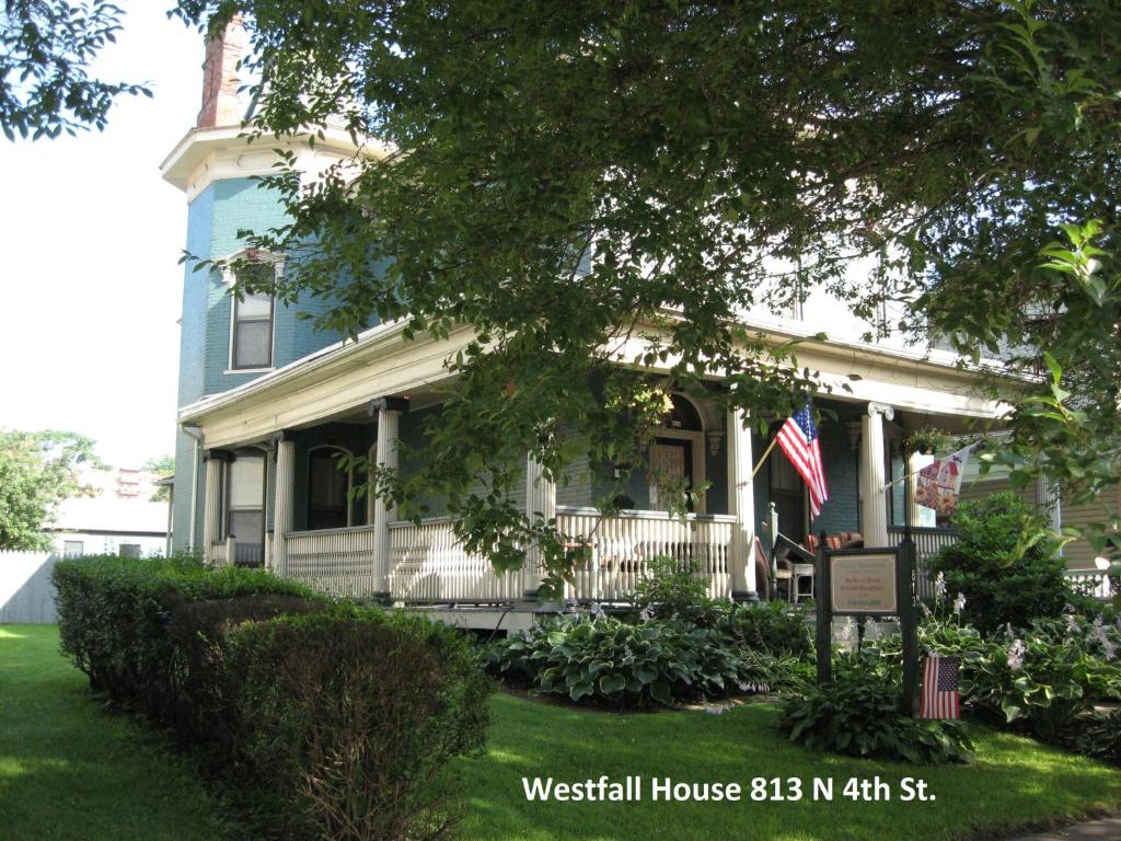 Bayberry House Bed and Breakfast (Steubenville)