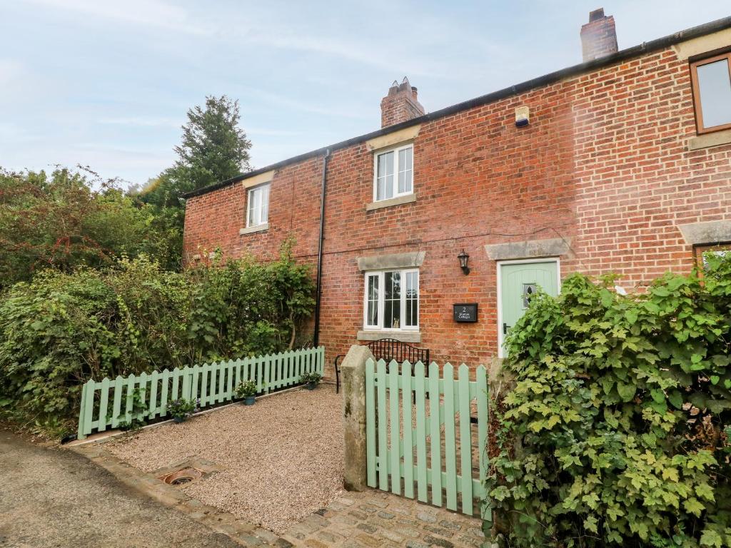 2 Morton Cottages