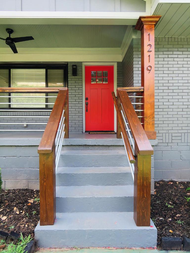 Modern Bungalow Near Downtown
