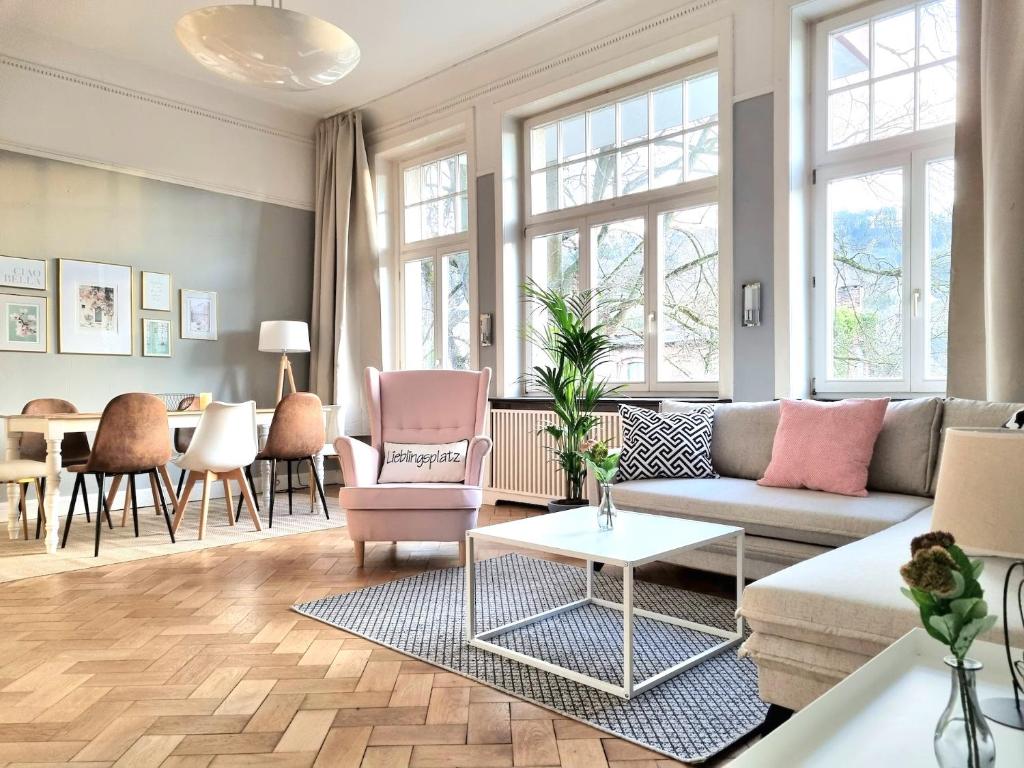 Charysma - Jugendstil trifft Moderne