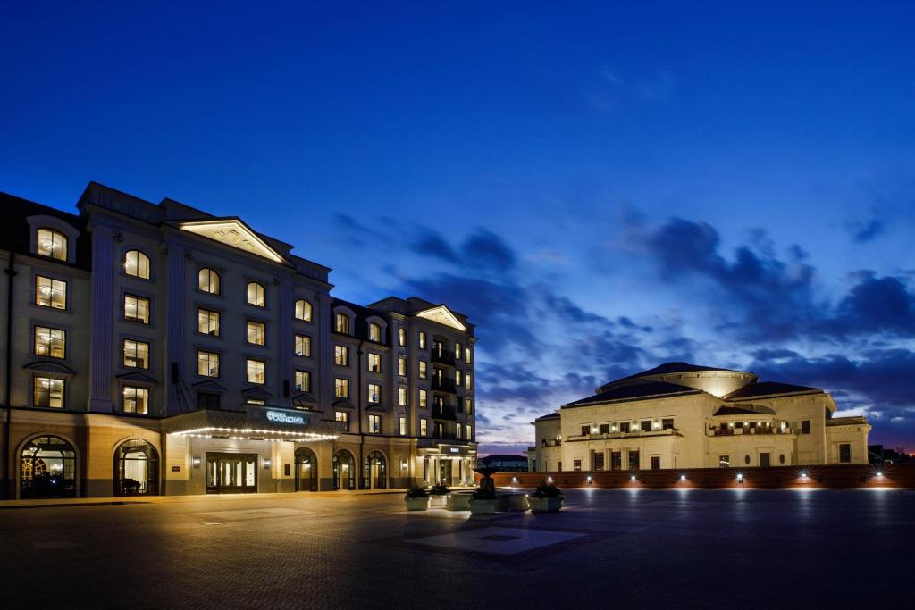 Hotel Carmichael (Carmel)