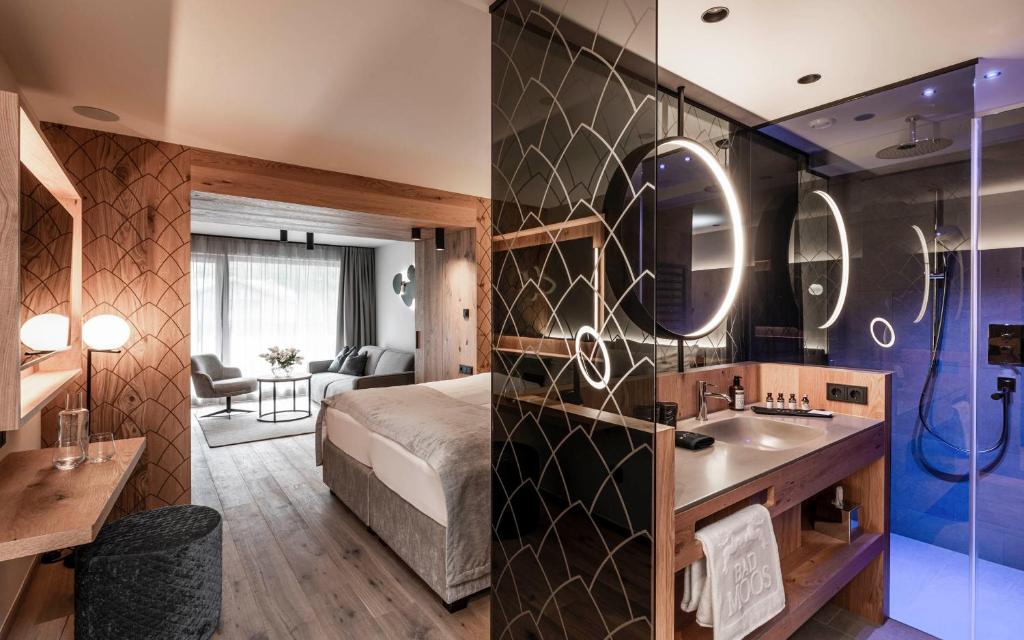 BAD MOOS - Dolomites Spa Resort (Sesto)