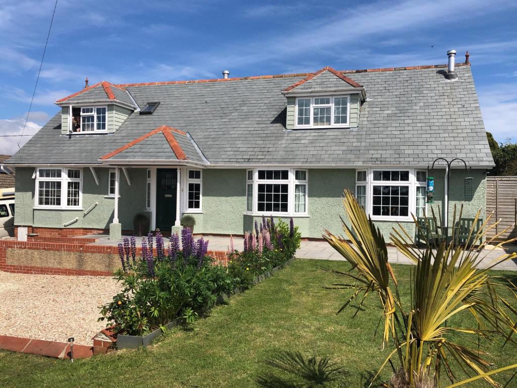 Dongola Bed & Breakfast (Wool)