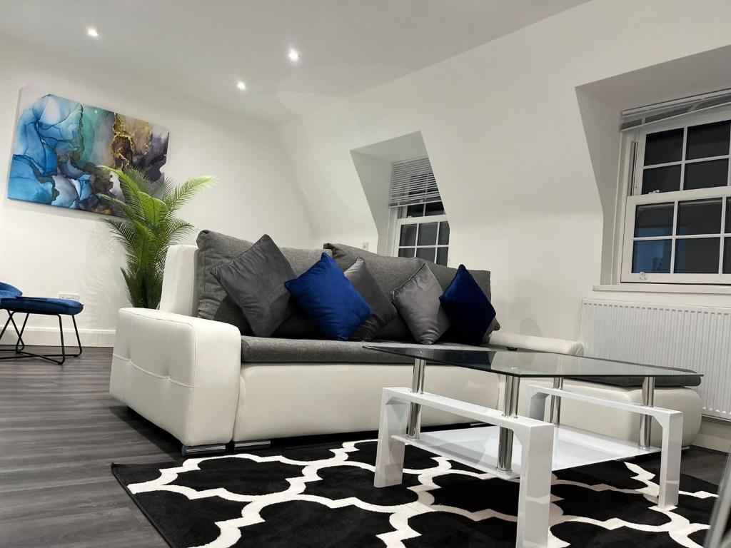 SPACIOUS & MODERN 1 bed CITY CENTRE Apartment (Watford)