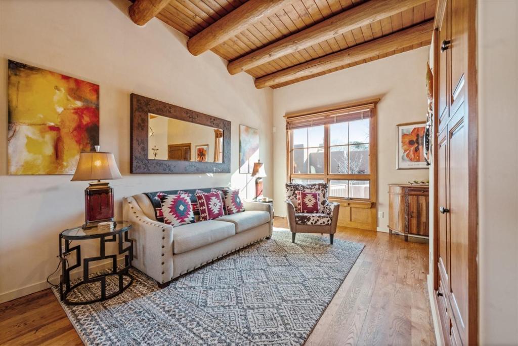 Villa Dos Niños - Explore Santa Fe