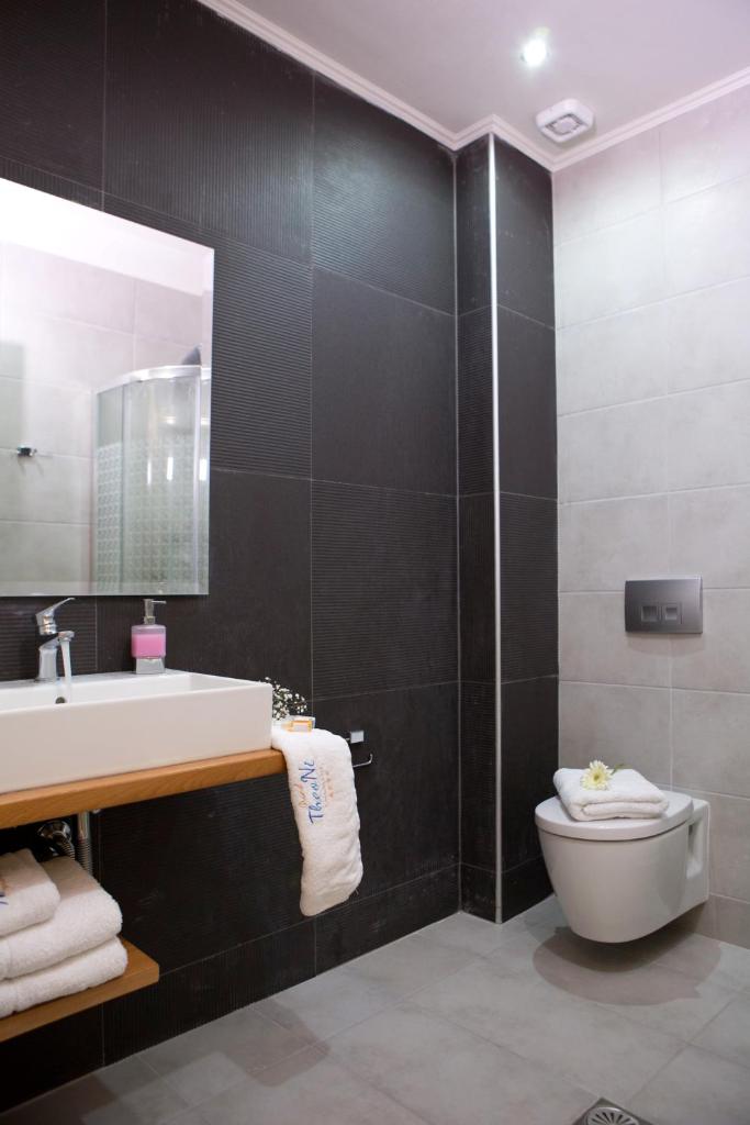 Grand TheoNi Boutique Hotel & Spa (Vasiliki)