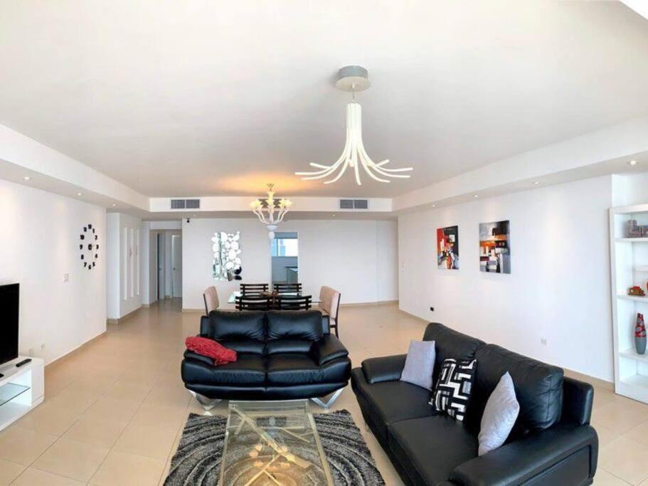 Bello apartamento en las alturas de avenida balboa