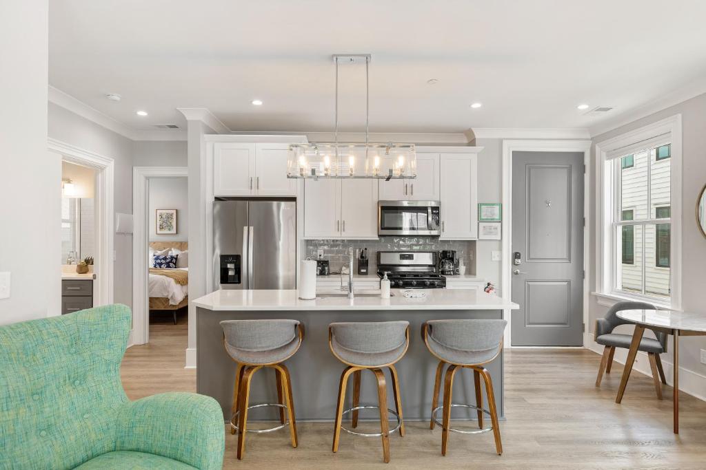 The Cooper Suite at 122 Spring