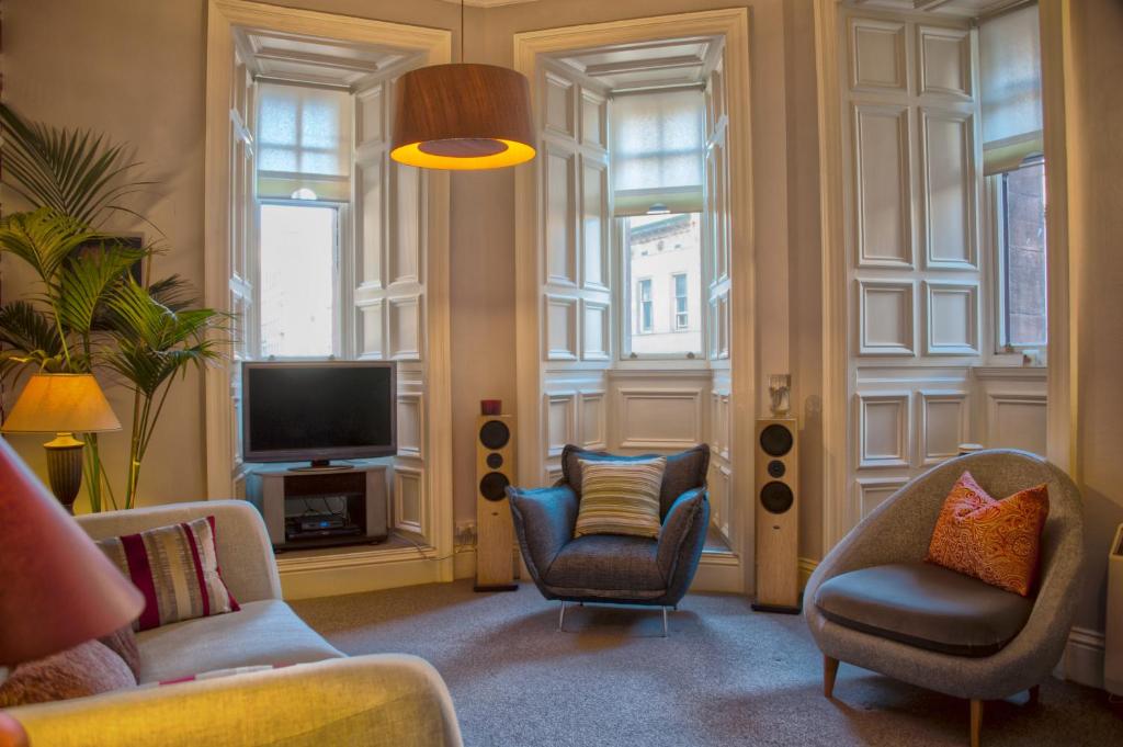 West George Street Apartment