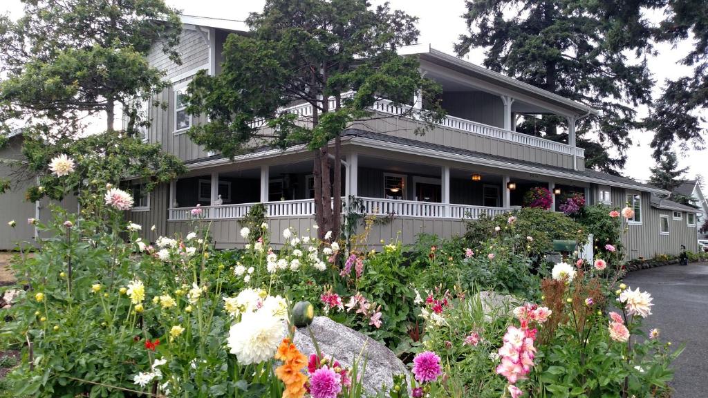 Friday Harbor Grand (Friday Harbor)