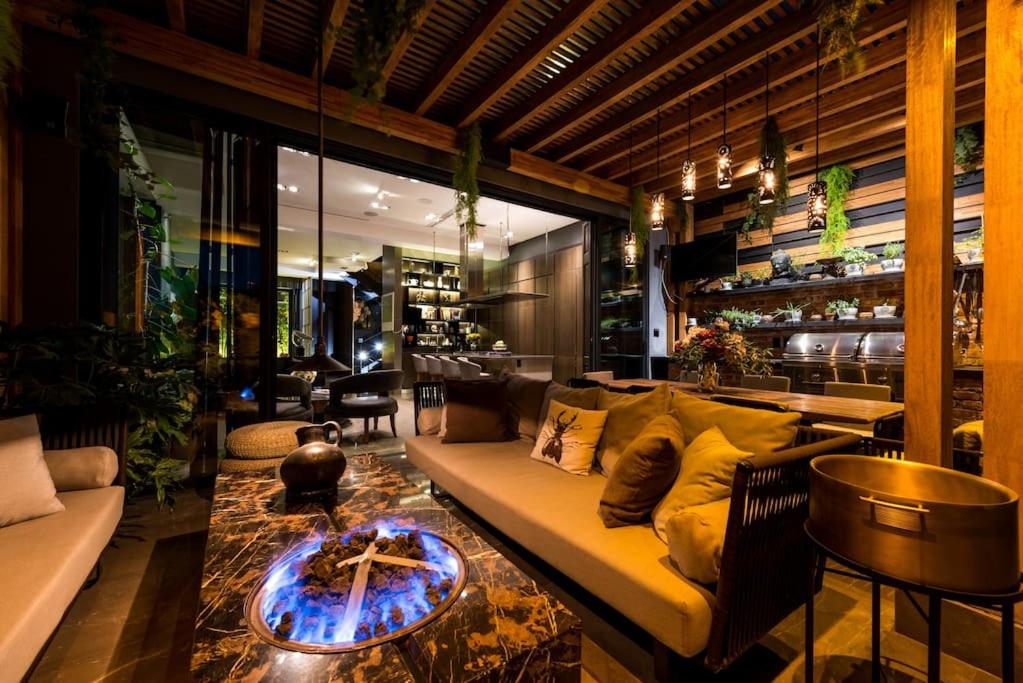 Luxurious Penthouse Best Design Award Top Location