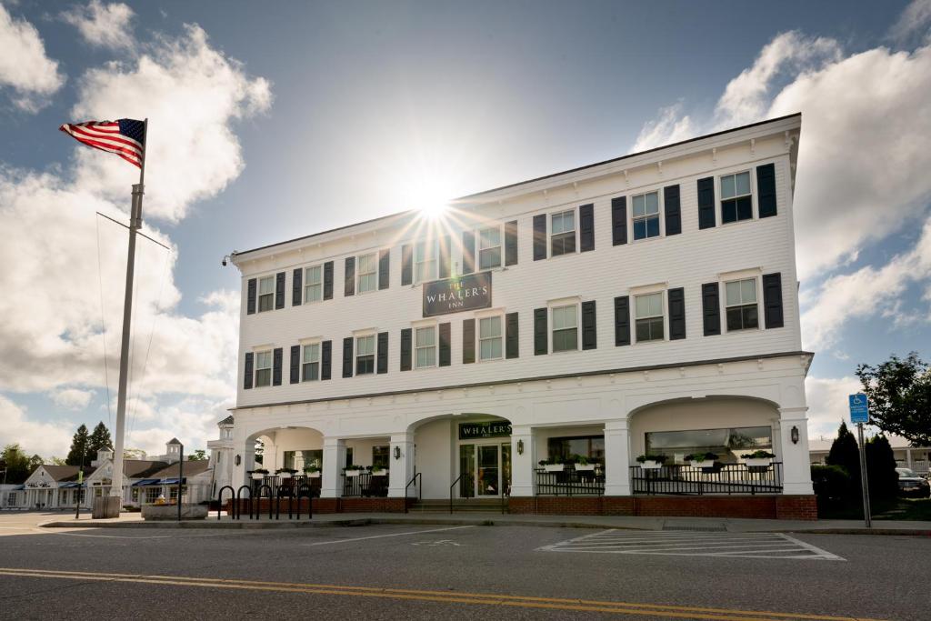 The Whaler's Inn (Mystic)