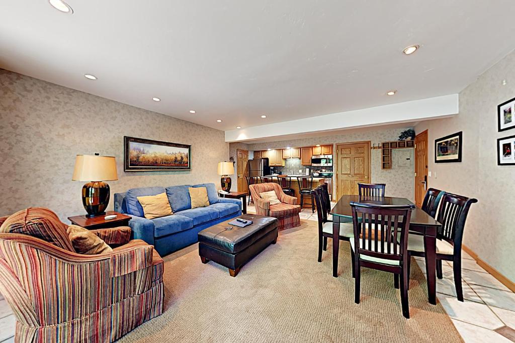 Timberline Condominiums 2 Bedroom Standard Unit C2H