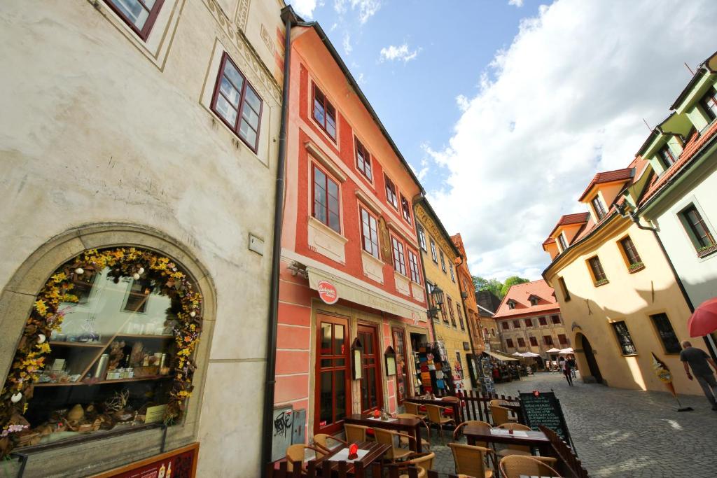 Mini Hotel Abraka & Apartment