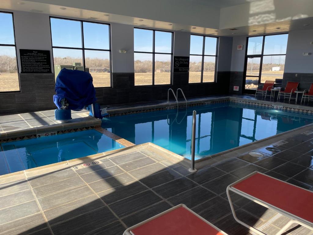 Pratt Inn and Suites (Pratt)