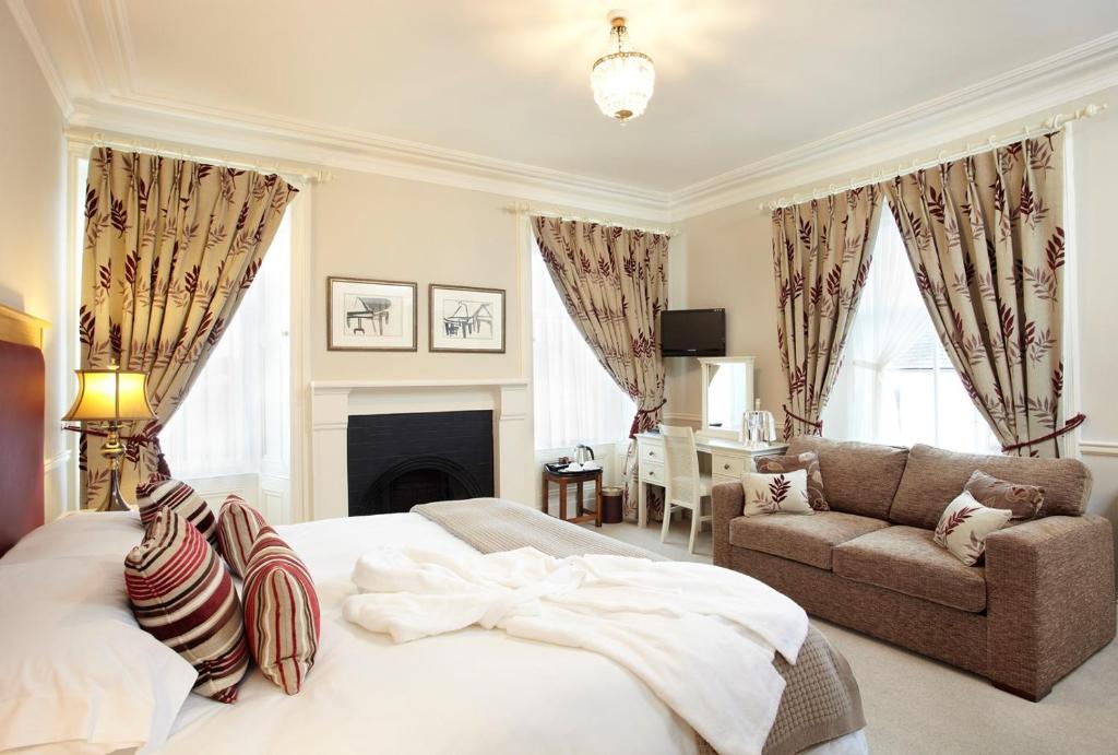 Barley Bree Restaurant with Rooms (Crieff)