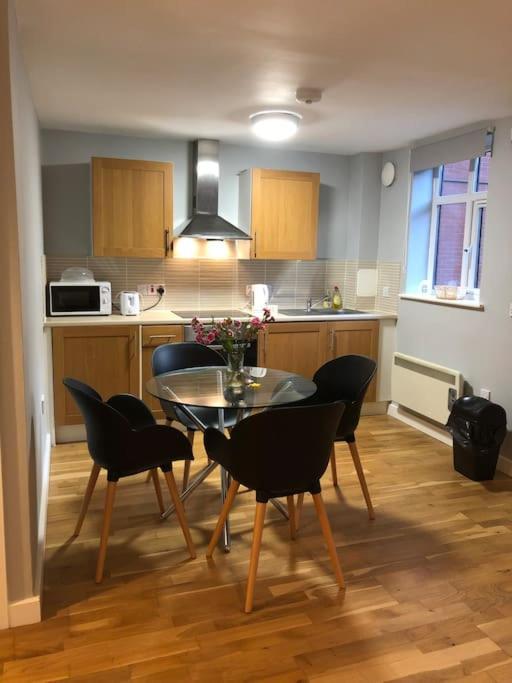 2bedroom apartment - Manchester City Center