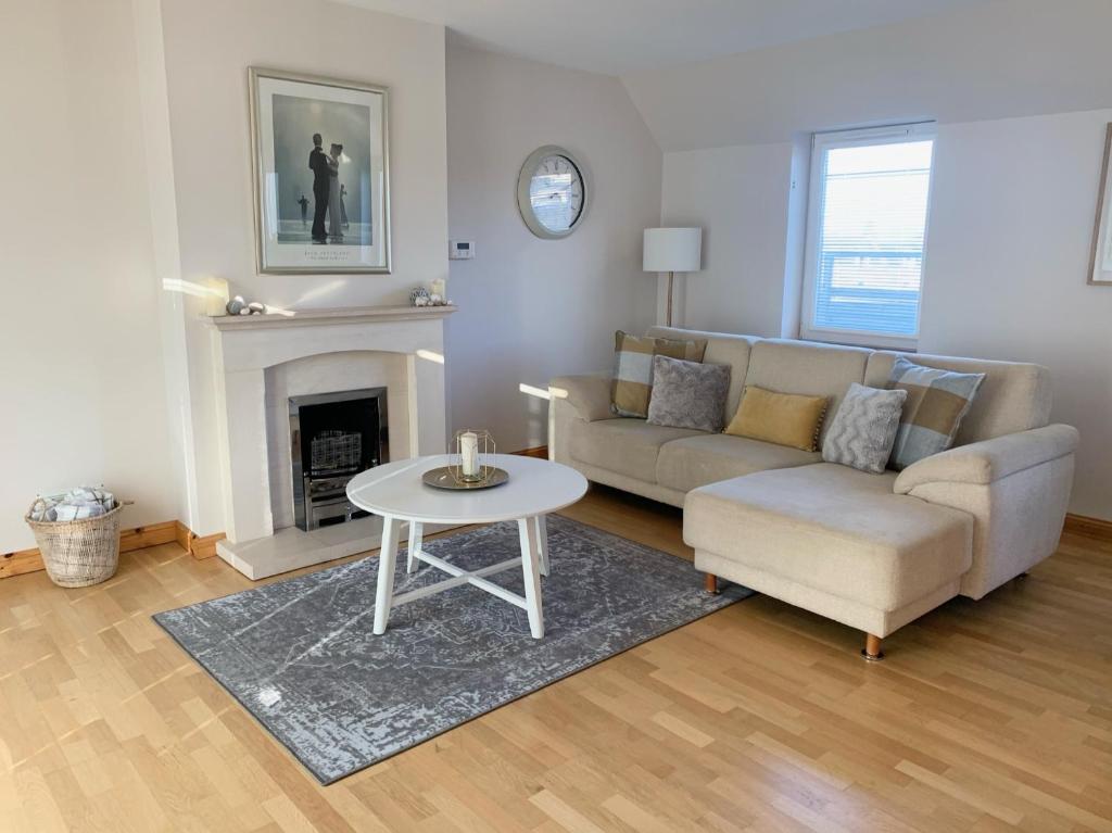 The Perfect Seaside Retreat (Hopeman)