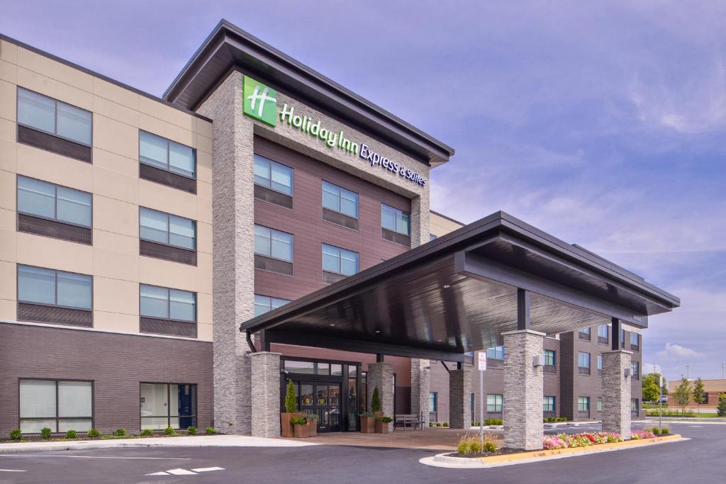 Holiday Inn Express & Suites - Olathe West (Olathe)
