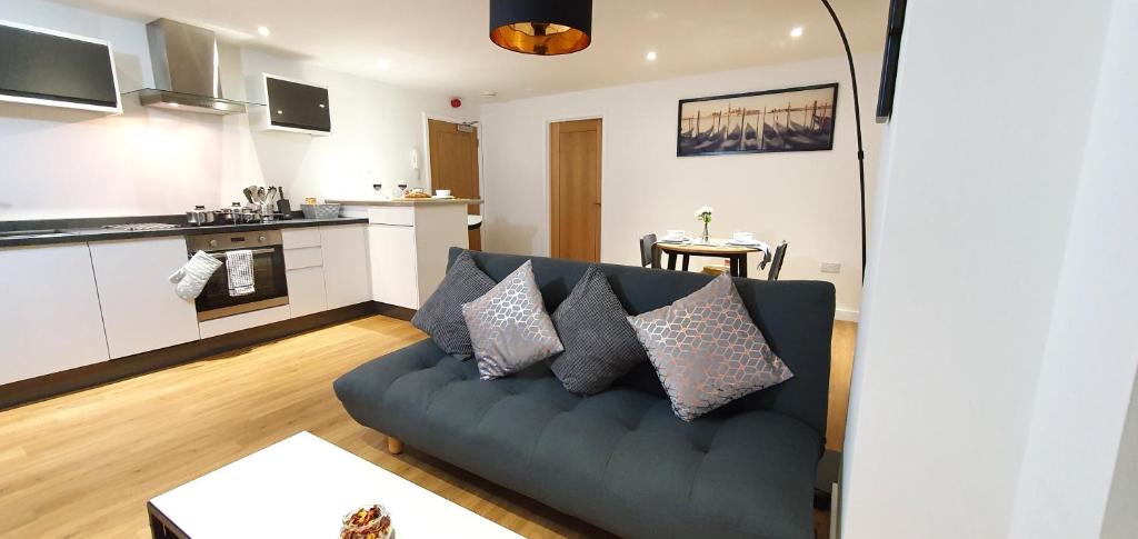 Northampton 2 Bedroom Town Centre Apartment close to University