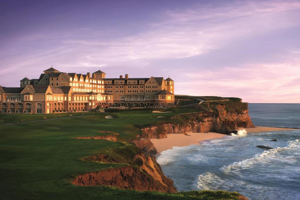 The Ritz-Carlton (Half Moon Bay)