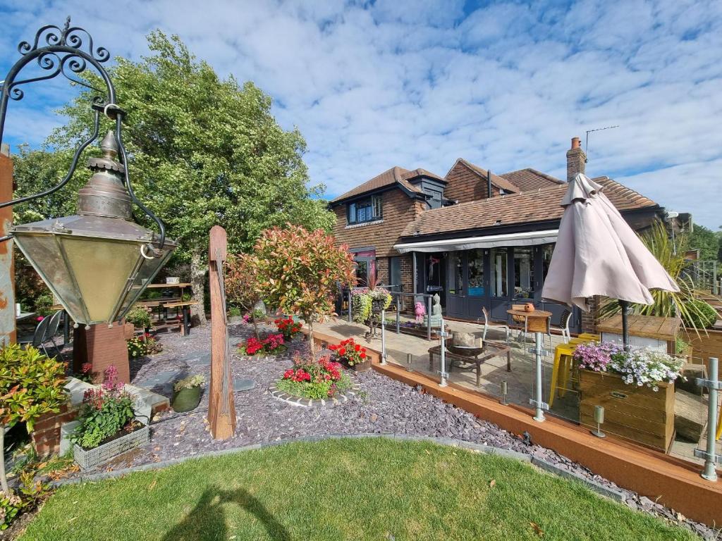 Varr House @ Meadow View (Woodmancote)