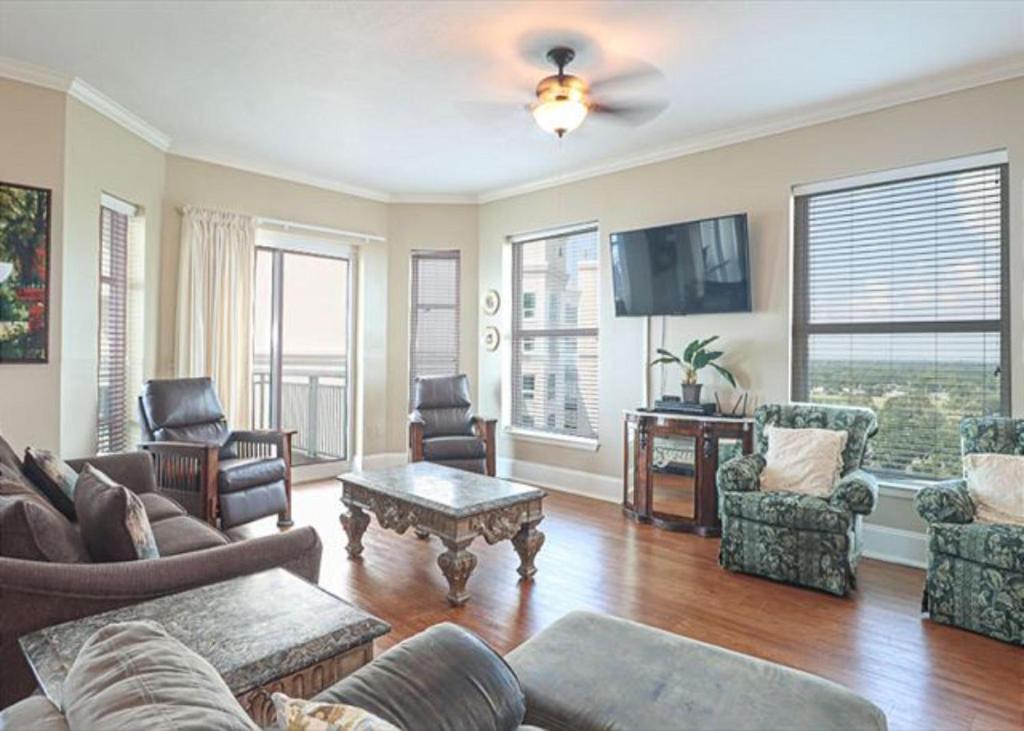 Legacy I 1306 Penthouse (Gulfport)