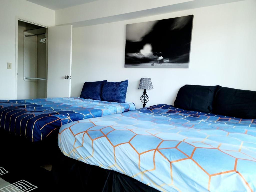 UNLV getaway minutes from Strip