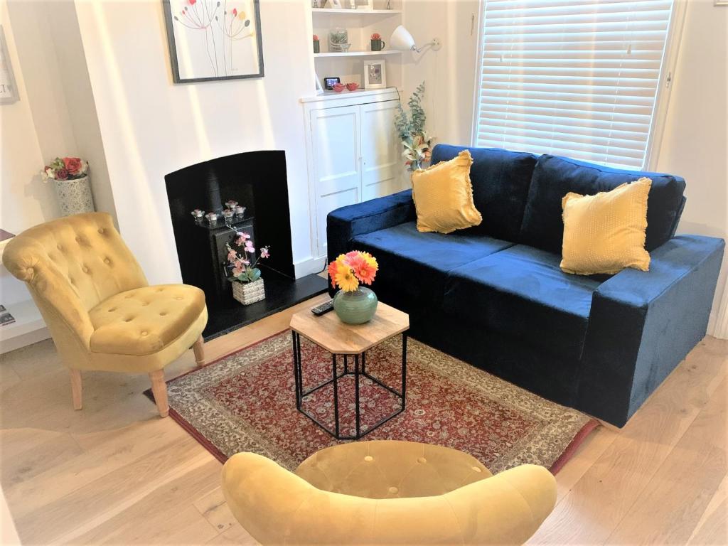 Riverside Channel5 Holidays Homes in the Sun Featured Central Canterbury Cottage with Free Parking