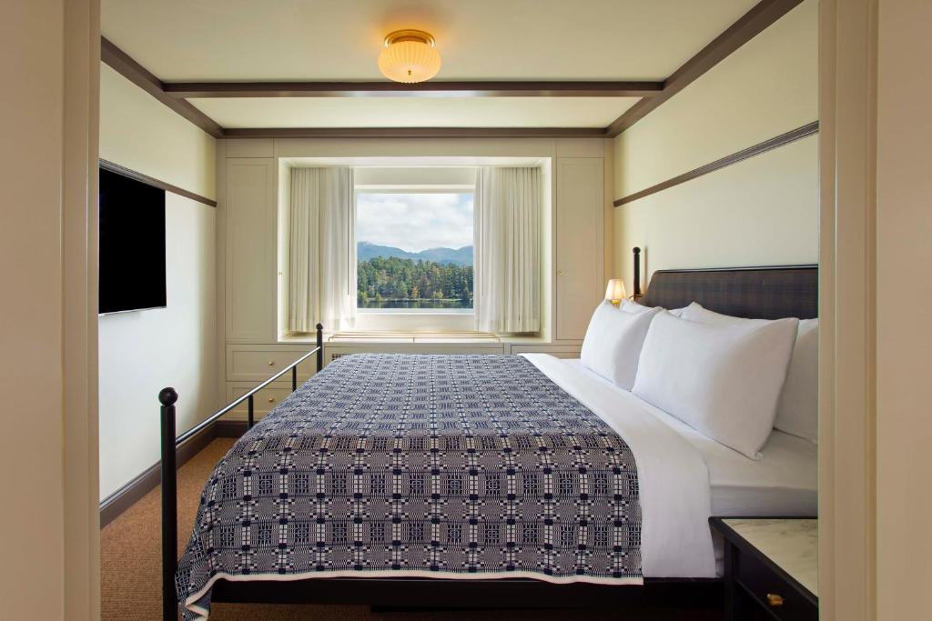 Grand Adirondack Hotel