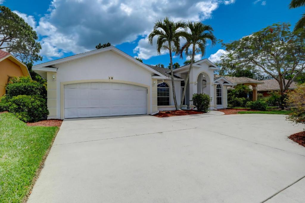 Piccadilly Beach House - Beautiful Updated Home