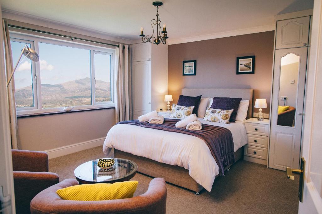 Ferlas Bed and Breakfast (Penrhyndeudreath)