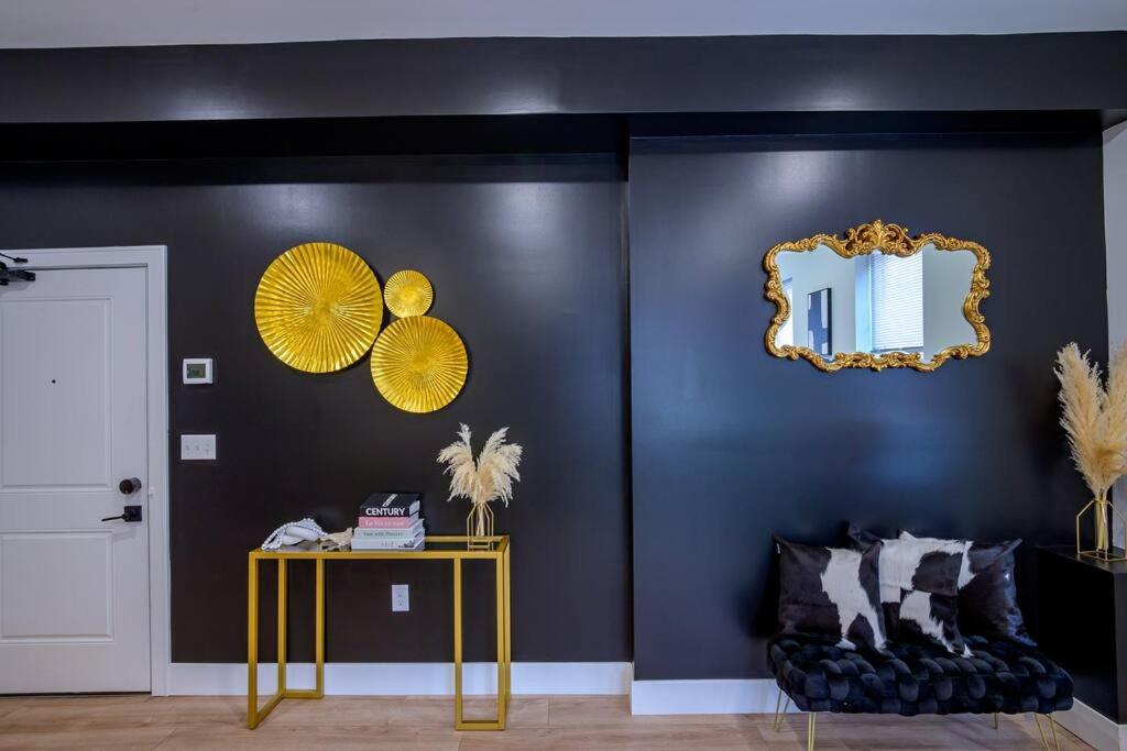 Luxury Suite steps from stadiums
