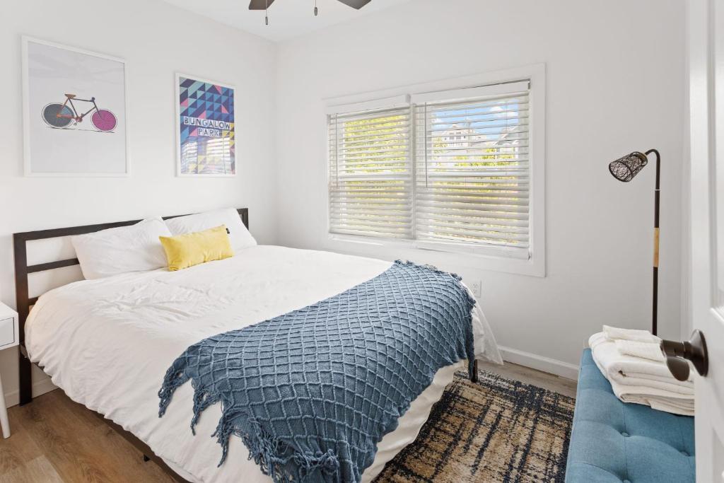 Renovated 4BR Atlantic City Beach House Water View
