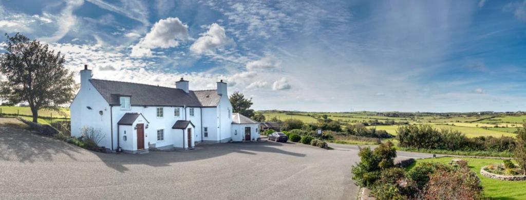 Lastra Farm Hotel (Amlwch)
