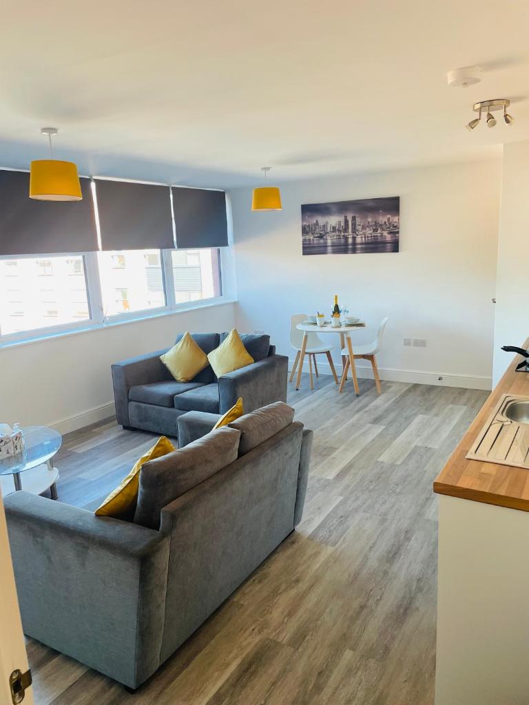 #0406 Lovely 2 Bedroom Serviced Apartment - Free Parking