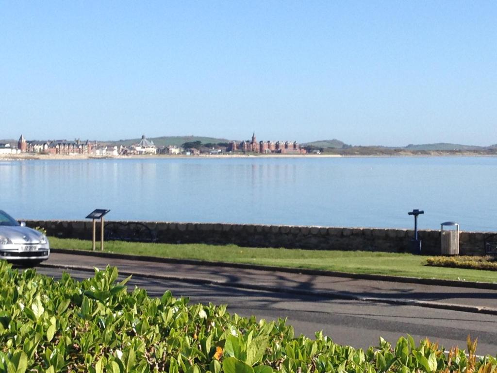 Boutique Apartment by the Irish Sea (Newcastle)