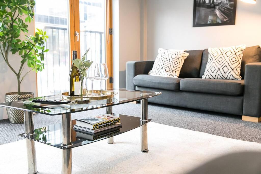 Super Spacious 2 Bed Apartment