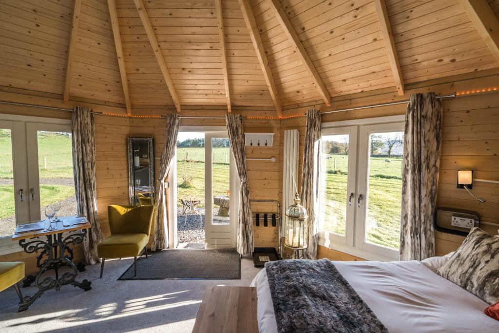 Dunroamin Lodges (Drymen)