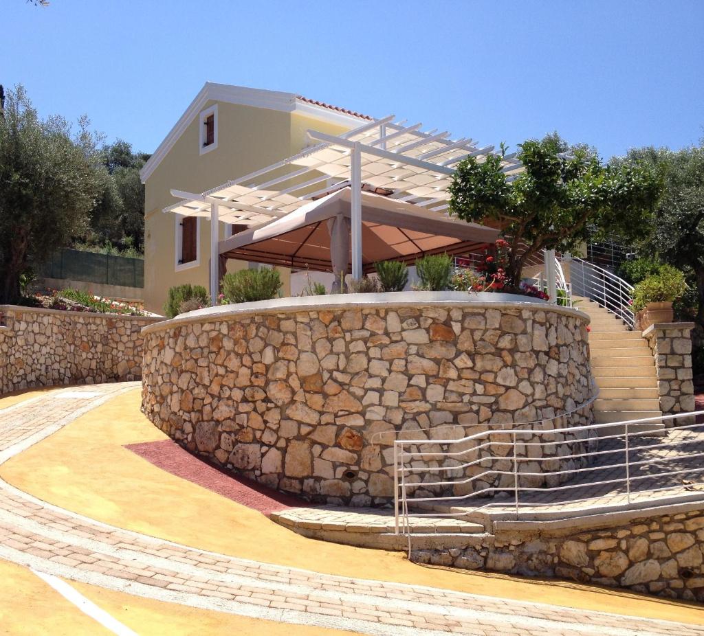 Tesoro of Ithaca (Stavros)