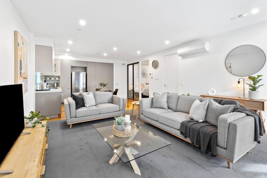Pier Point 404- Luxe on Geelong Waterfront